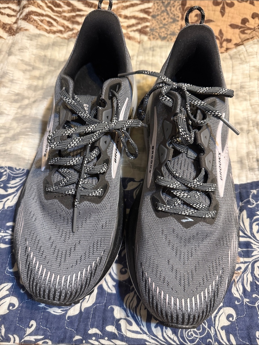 Brooks Gray and Black Women's Running Sneakers
